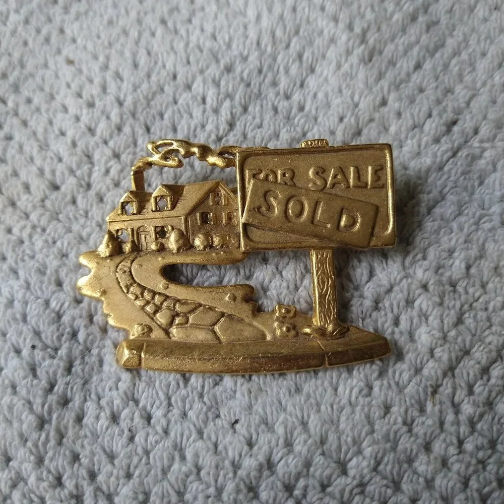 Realtor Brooch Pin Vintage House For Sale Sold Sign Real Estate Vanity Trophy - Picture 5 of 6